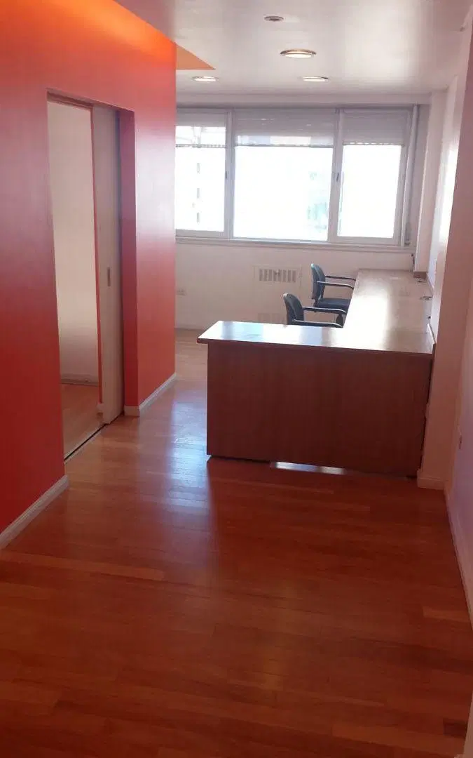 VENTA OFICINA A LA CALLE- PLENO CENTRO 3