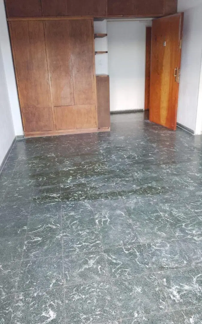 ALQUILER POR 24 MESES- 1 AMBIENTE A LA CALLE - JUJUY Y RIVADAVIA- 4