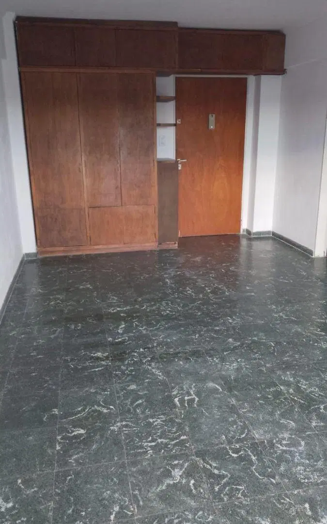 ALQUILER POR 24 MESES- 1 AMBIENTE A LA CALLE - JUJUY Y RIVADAVIA- 8