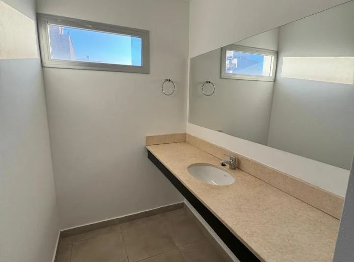ALQUILO HERMOSO DPTO EN BARRIO GENERAL PAZ C/ COCHERA Y BALCON TERRAZA C/ ASADOR 5
