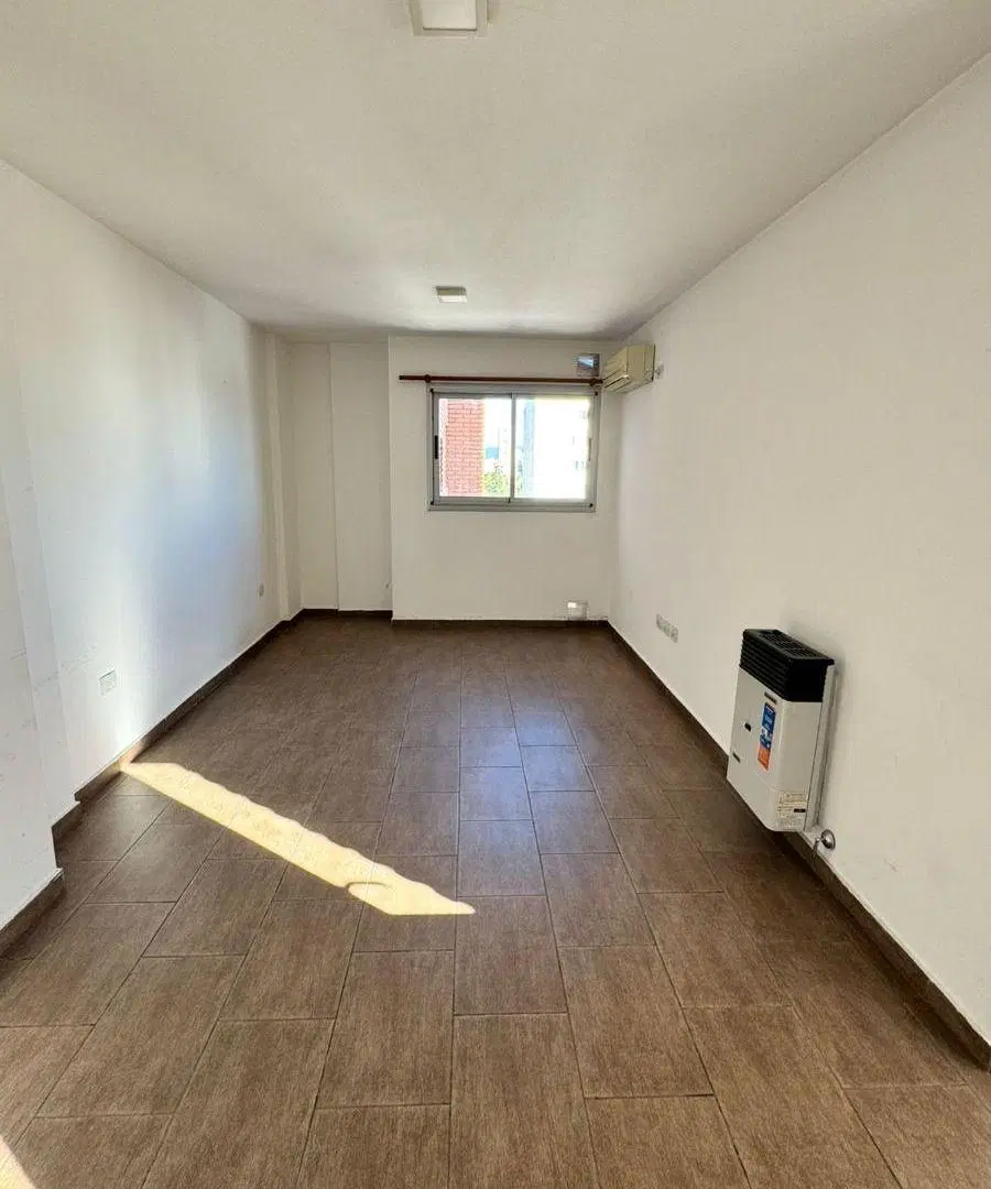 ALQUILO DPTO 2 DORM CON BALCON Y COCHERA 4