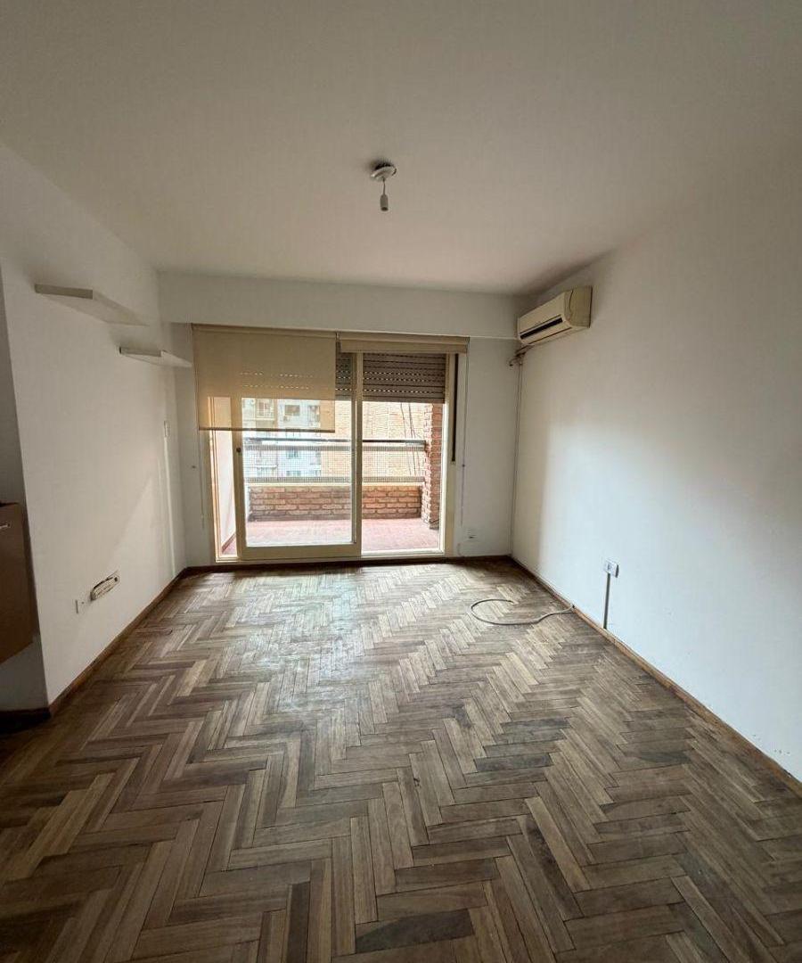 Foto de ALQUILO SEMI PISO - 3 DORM - NUEVA CORDOBA, imagen 2