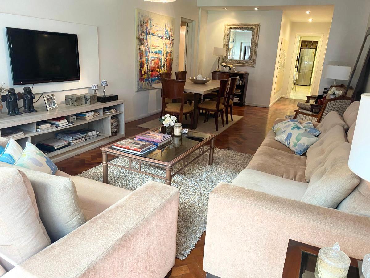 Semipiso en Recoleta - 4 Amb. - Comedor Diario, Patio y Balcón 2