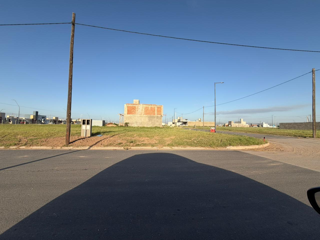 Lote esquina de 350 mts2 en Venta en Pampas de Manantiales APTO DUPLEX