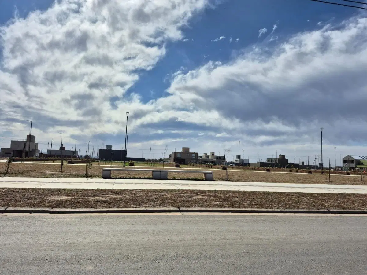 Venta Lote en Campos de Manantiales Mza 70 2