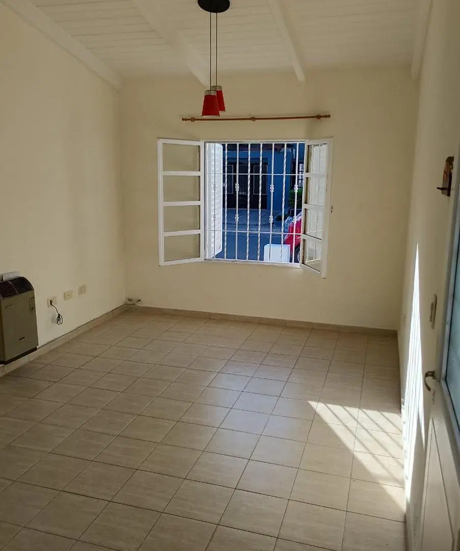 Casa en Alquiler Smata II 2 Dorm y Cochera Doble 4