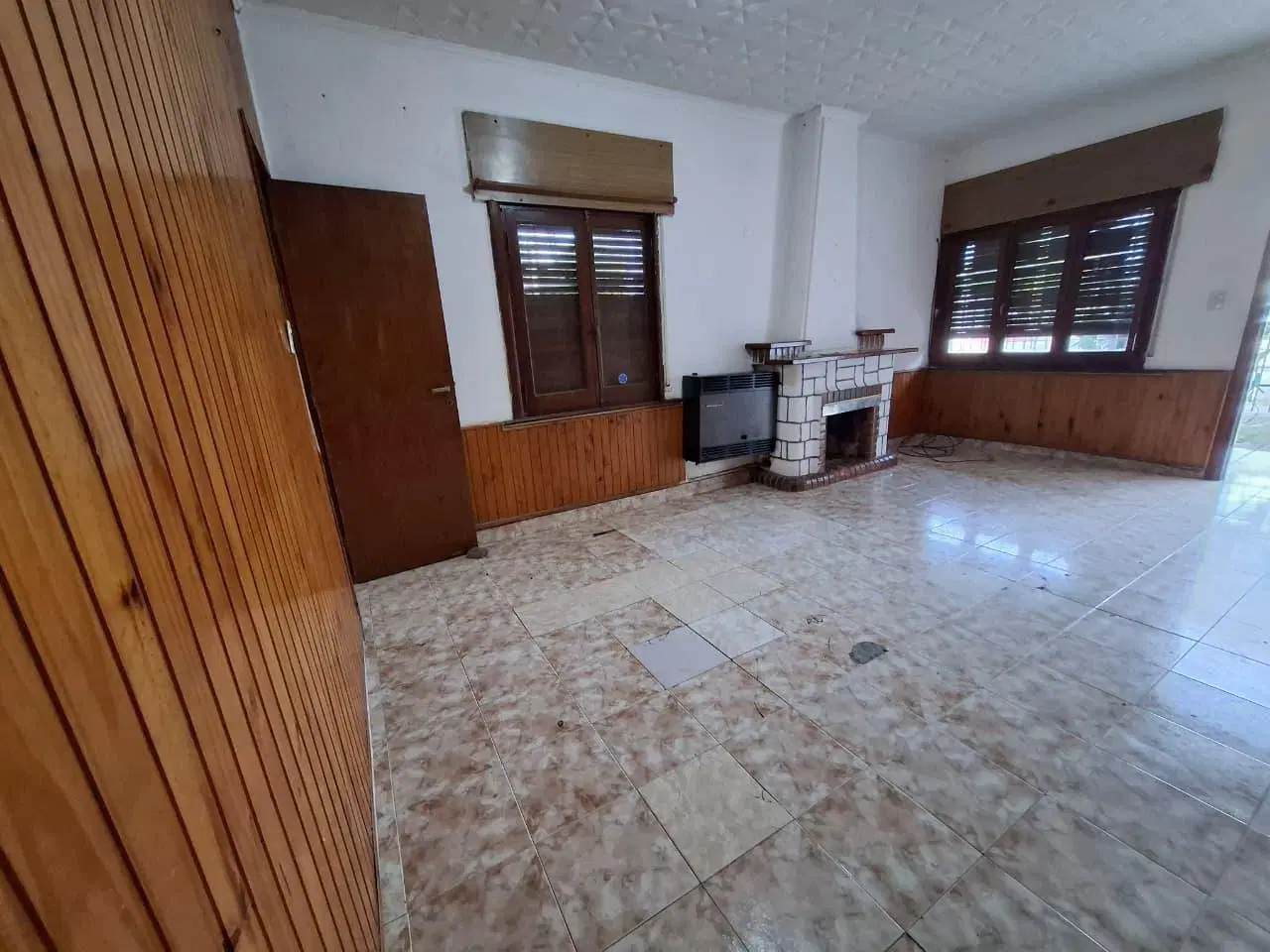 Casa esquina en Venta Ameghino Sud 3 dorm. 3