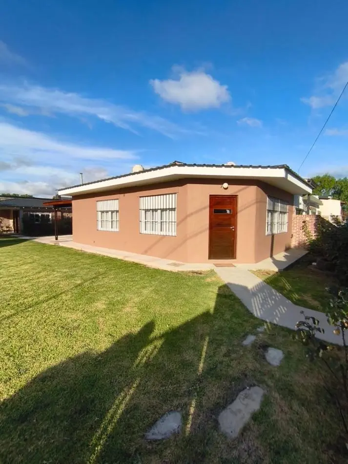 CASA CON PARQUE Y AMPLIO QUINCHO, SOBRE DOS LOTES - ZONA: SANTA CLARA DEL MAR 5