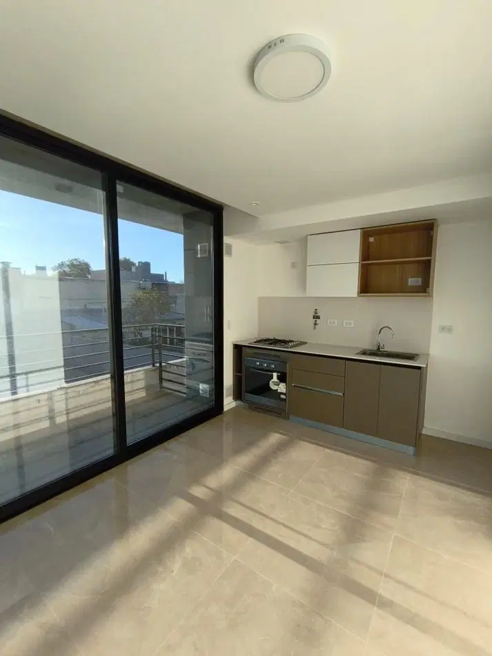 DEPARTAMENTO 1 AMB DIVIDIDO, CON BALCON, A ESTRENAR - ZONA: SAN JUAN 4