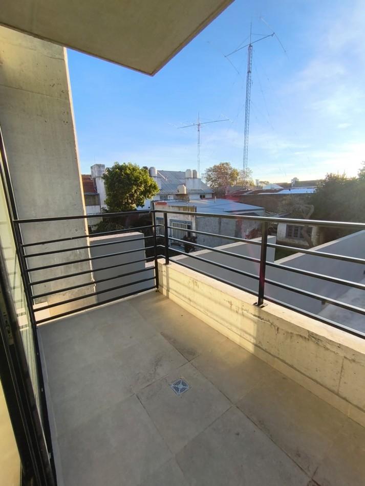 Foto de DEPARTAMENTO 1 AMB DIVIDIDO, CON BALCON, A ESTRENAR - ZONA: SAN JUAN, imagen 3