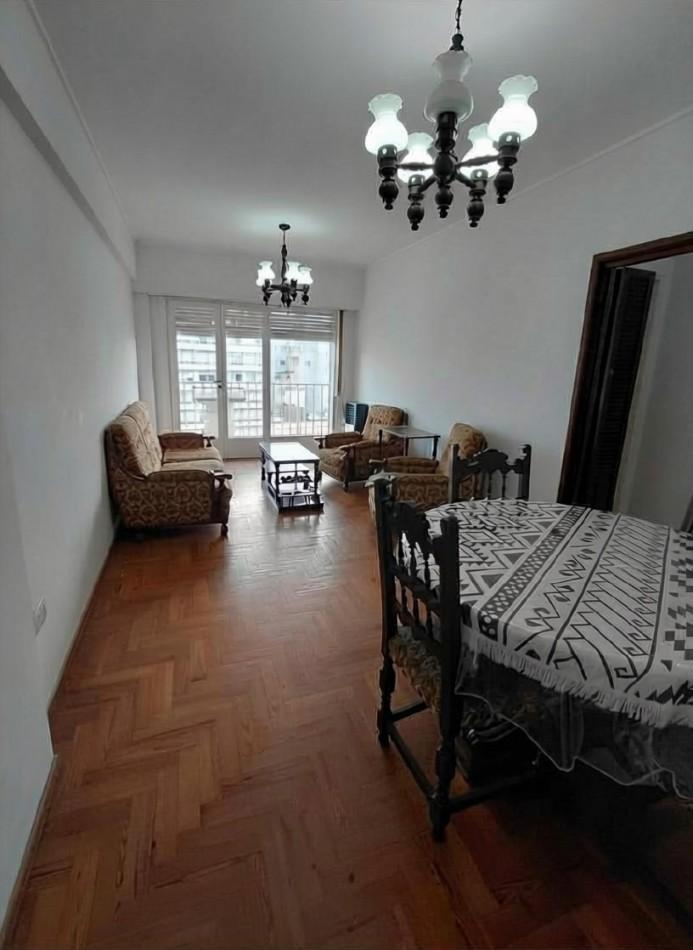 Foto de DEPARTAMENTO 3 AMB CON DEPENDENCIA Y COCHERA, AL FRENTE CON BALCON, imagen 3