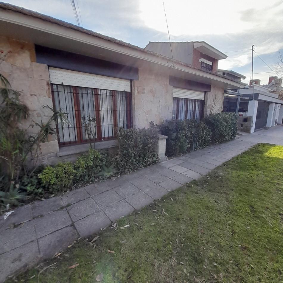 Foto de CHALET 6 AMB. EN PH, CON PATIO Y GARAGE - ZONA: PARQUE LURO, imagen 3