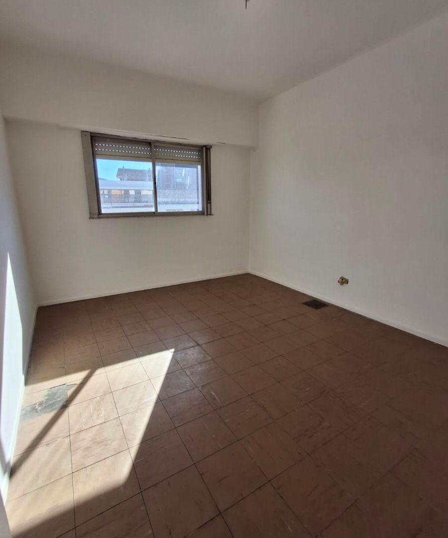 Foto de RESERVADO Departamento de 3 ambientes con patio, imagen 5