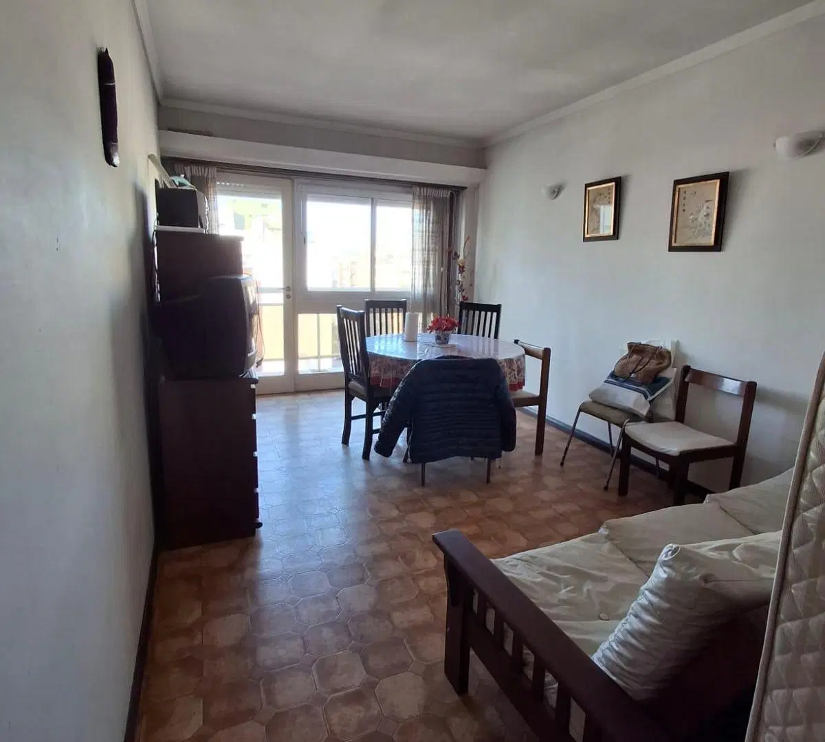 Departamento 2 ambientes con balcon centro 1