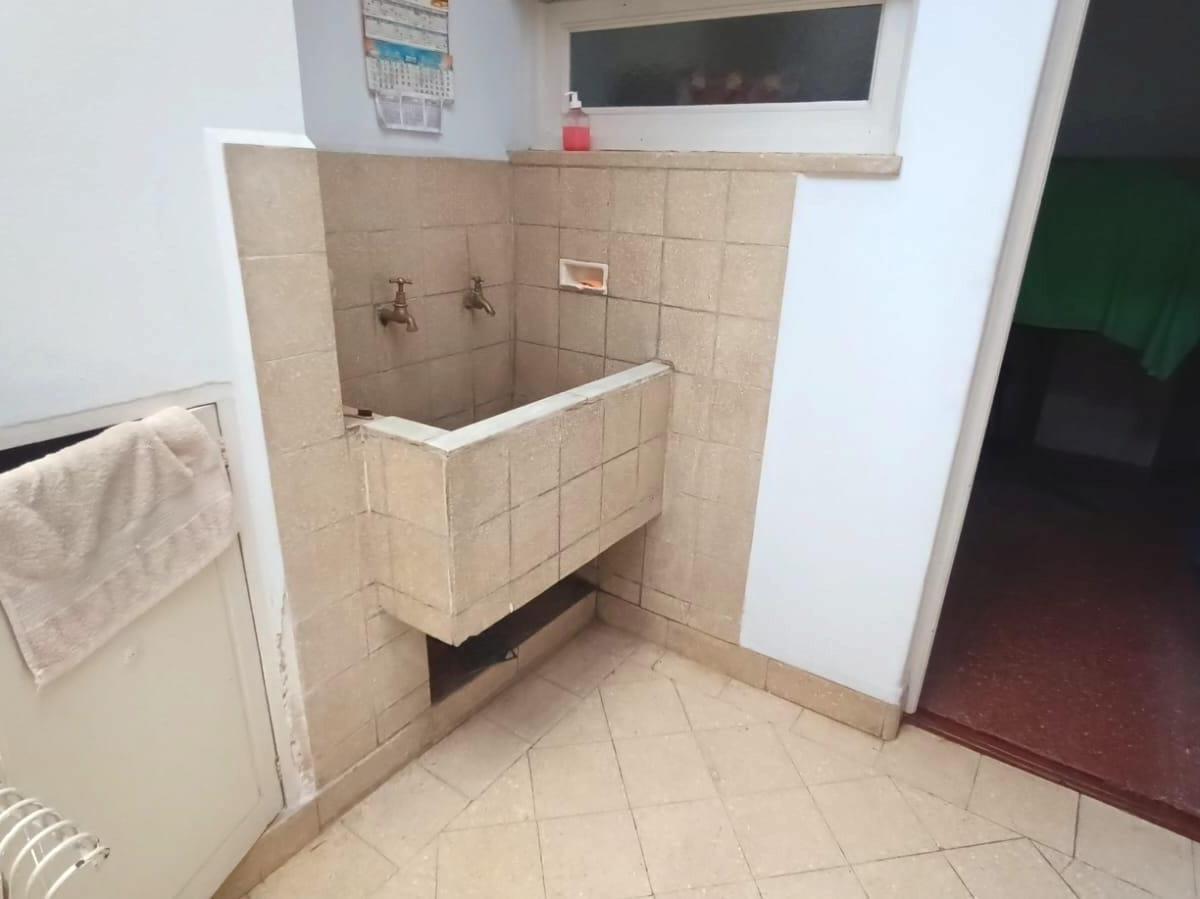 Flores Casa F. Vallese y Nazca en Venta Zona Mayorista 4