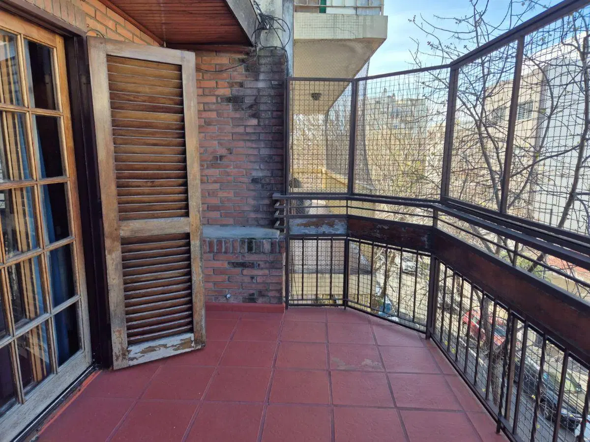 FLORES DEP. 3 AMB TIPO DUPLEX SIN EXPENSAS CON TERRAZA PROPIA Y BALCON MUY BUEN ESTADO 4