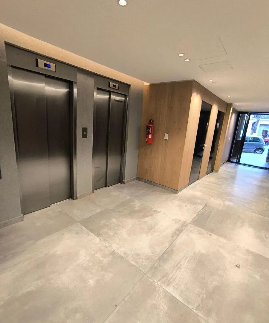 ALMAGRO DUPLEX ÚLTIMO PISO MONOAMBIENTE CON TERRAZA PROPIA EXCELENTE VISTA A MTS. RIVADAVIA 4