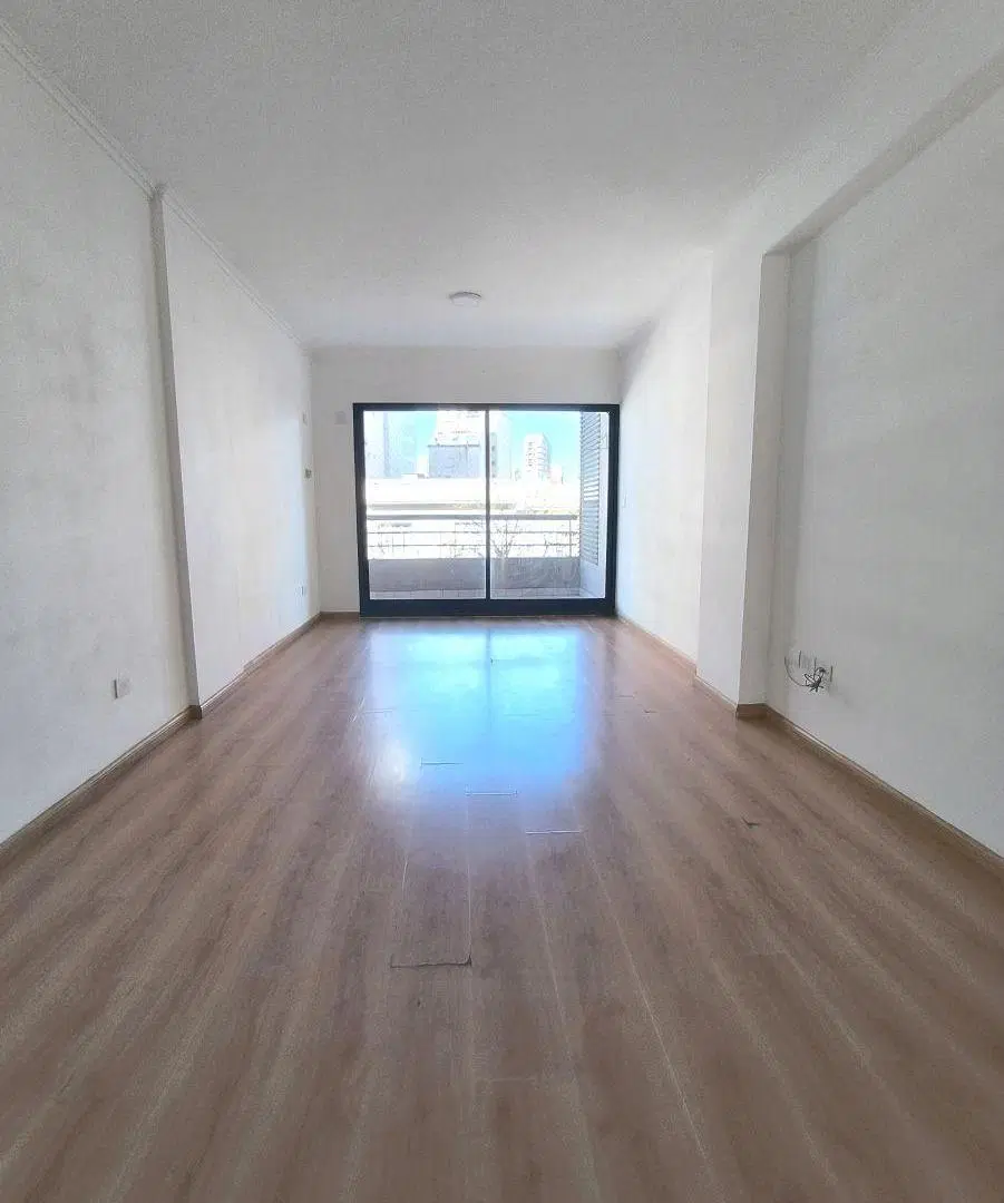 VILLA CRESPO SEMIPISO 2 AMB CON BALCÓN A MTS DEL PARQUE CENTENARIO EN ALQUILER 5