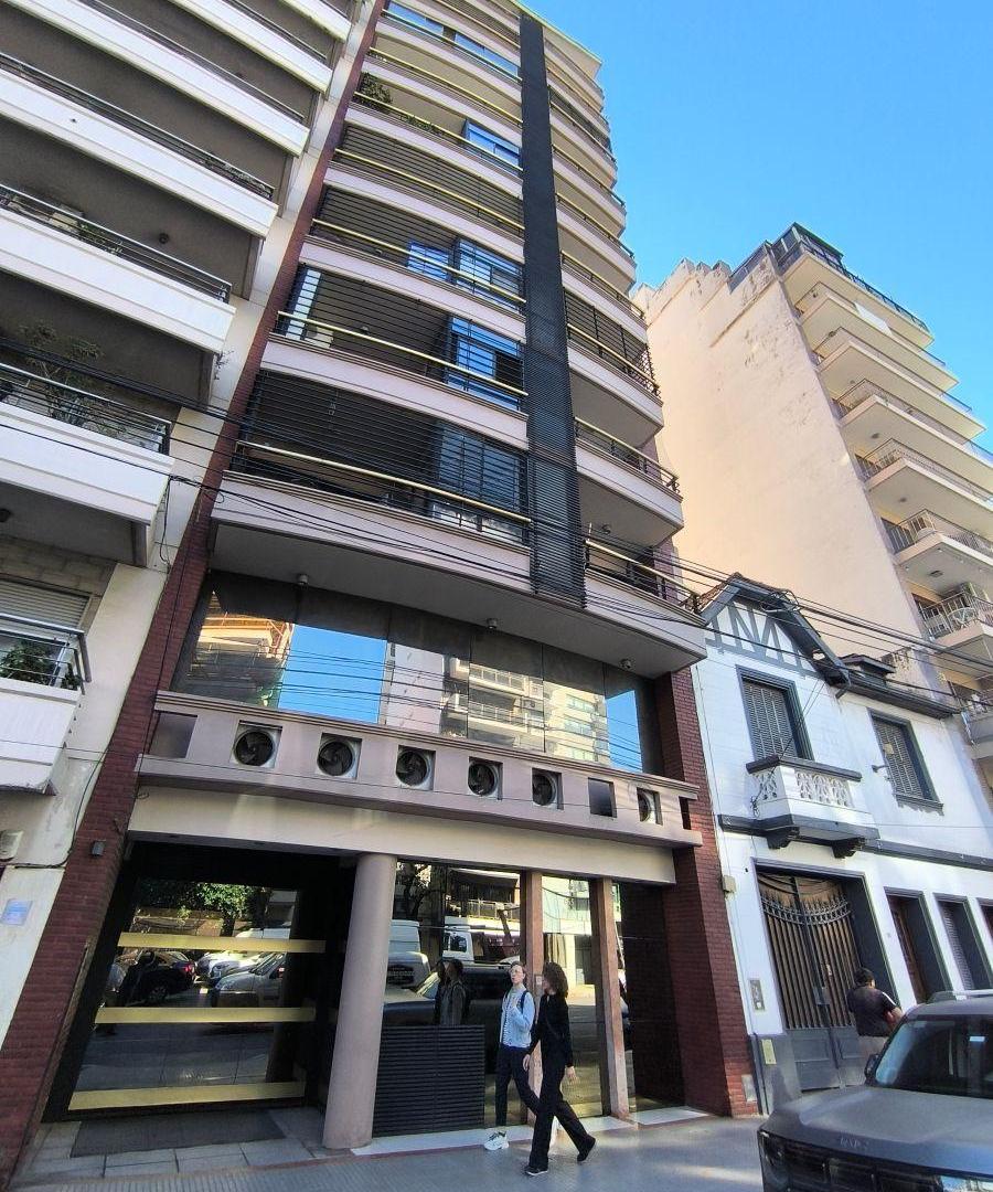 VILLA CRESPO SEMIPISO 2 AMB CON BALCÓN A MTS DEL PARQUE CENTENARIO EN ALQUILER