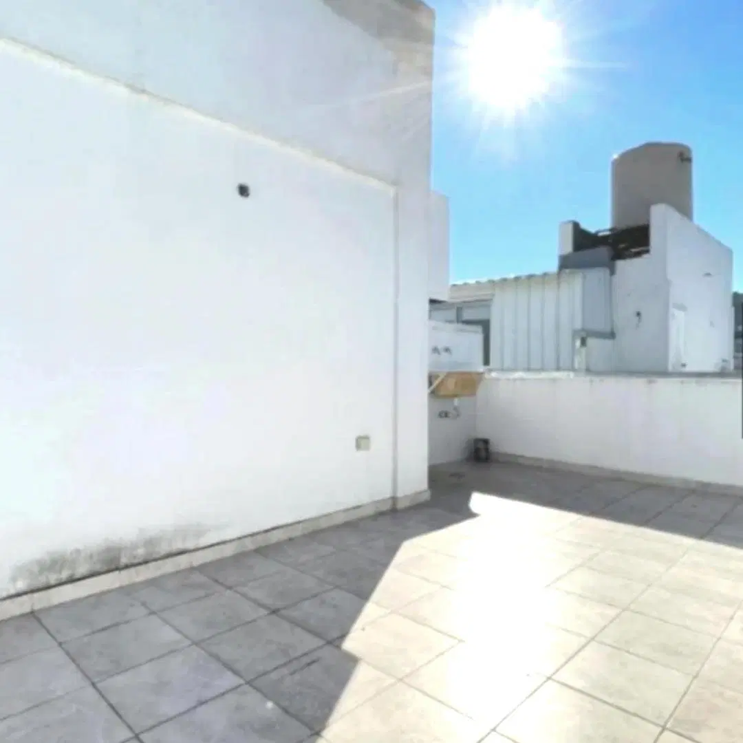 V. CRESPO DUPLEX 2 AMB. Y TERRAZA TIPO PH BAJAS EXPENSAS A MTS AV CÓRDOBA Y METROBUS 8