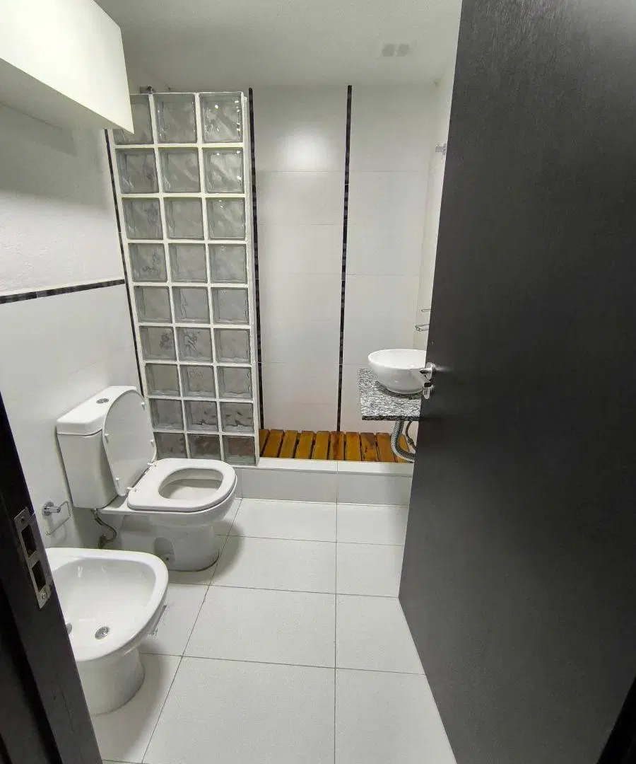 P. CENTENARIO 2 AMB CON PATIO Y PARRILLA A MTS DEL PARQUE. P.B. APTO VIVIENDA O USO PROFESIONAL 4
