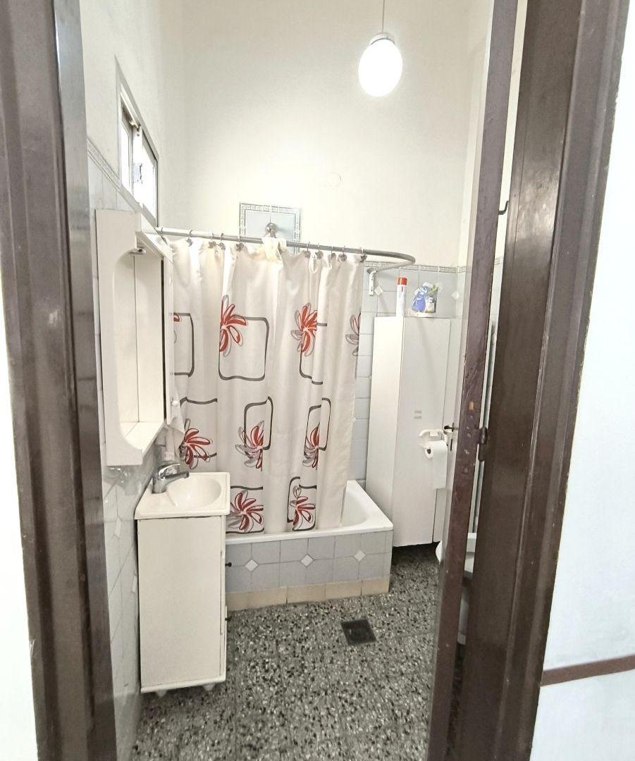 Foto de V. MITRE FLORES NORTE CASA 4 AMB CON PATIO A PASOS METROBUS AV GAONA - AV NAZCA - EN VENTA, imagen 1
