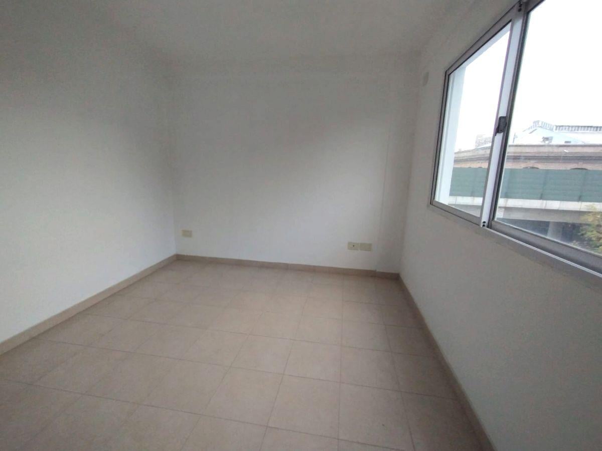 Foto de DEP TRIPLEX 2 AMB CON TERRAZA PROPIA A MTS. AV CÓRDOBA Y METROBUS EN, imagen 3