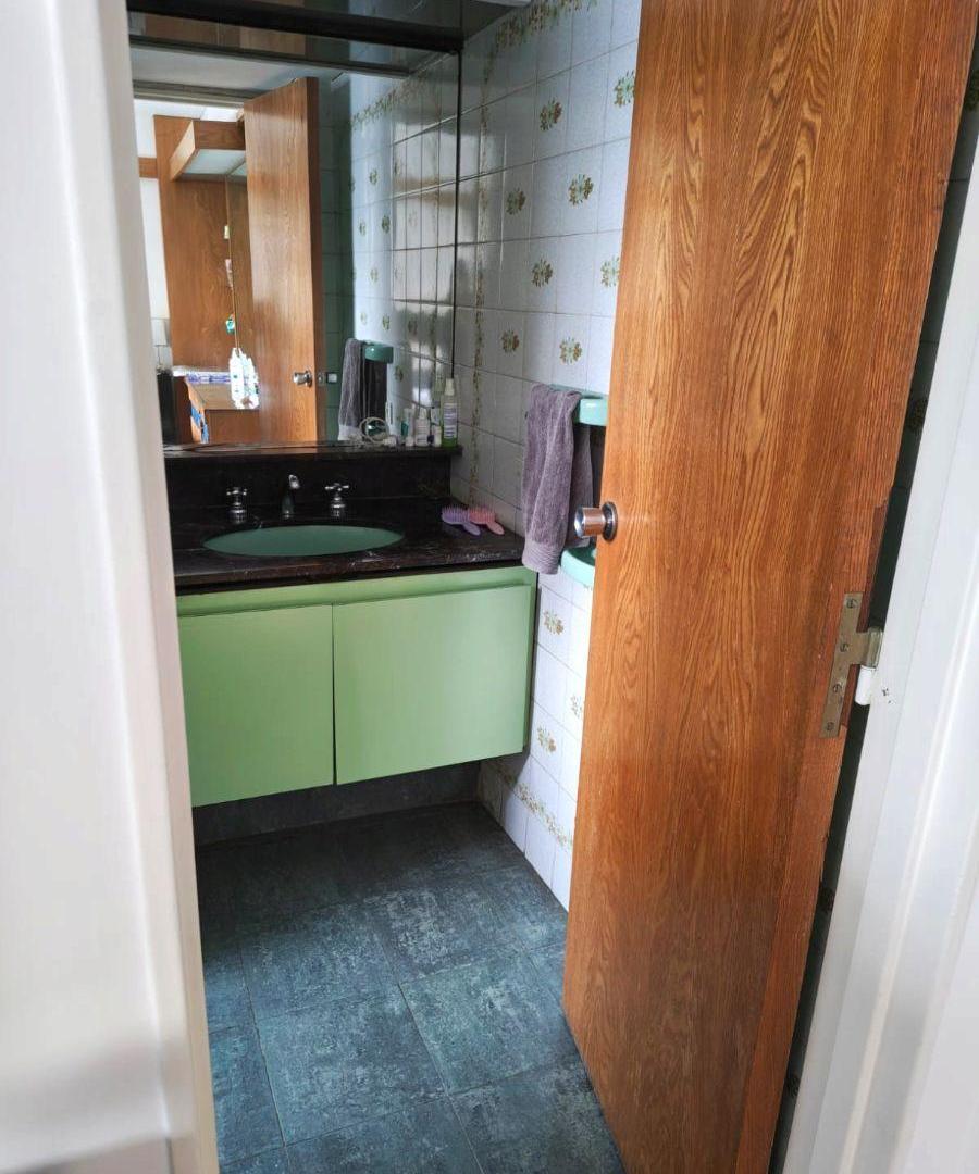 Foto de PISO EN VENTA FRENTE AL PARQUE CENTENARIO SUP. 162 M2 - 5 AMB Y COCHERA, imagen 4