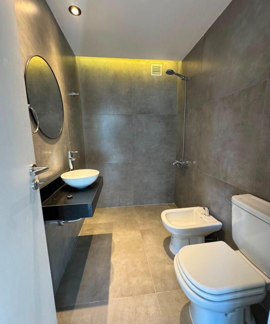Foto de V. CRESPO MONOAMBIENTE EN L - DOBLE FRENTE A ESTRENAR - VIVIENDA O USO, imagen 2