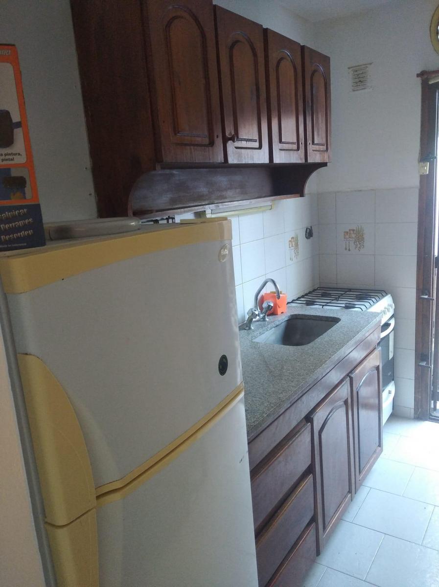 Triplex 3/4 Ambientes - E/autos - Patio y Parrilla 2