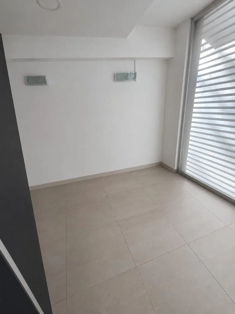 Venta Local con  Cochera Villa Crespo Vera  Scalabrini Ortiz 8