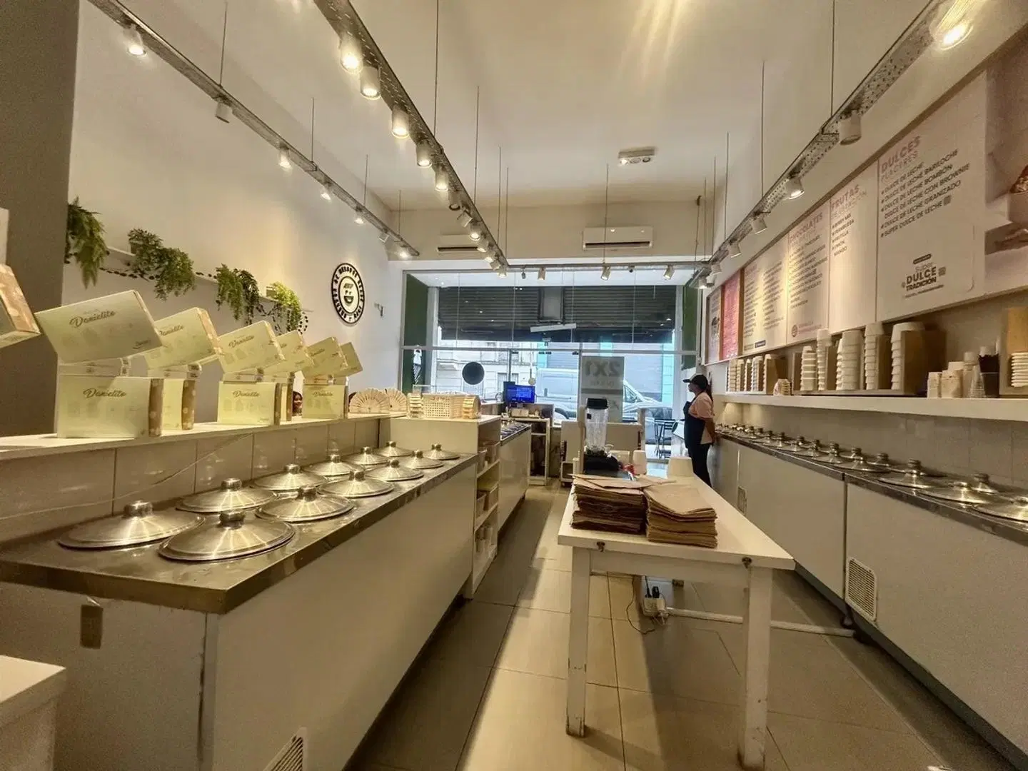 Venta Local Comercial con Renta Villa Crespo Velasco 800 1