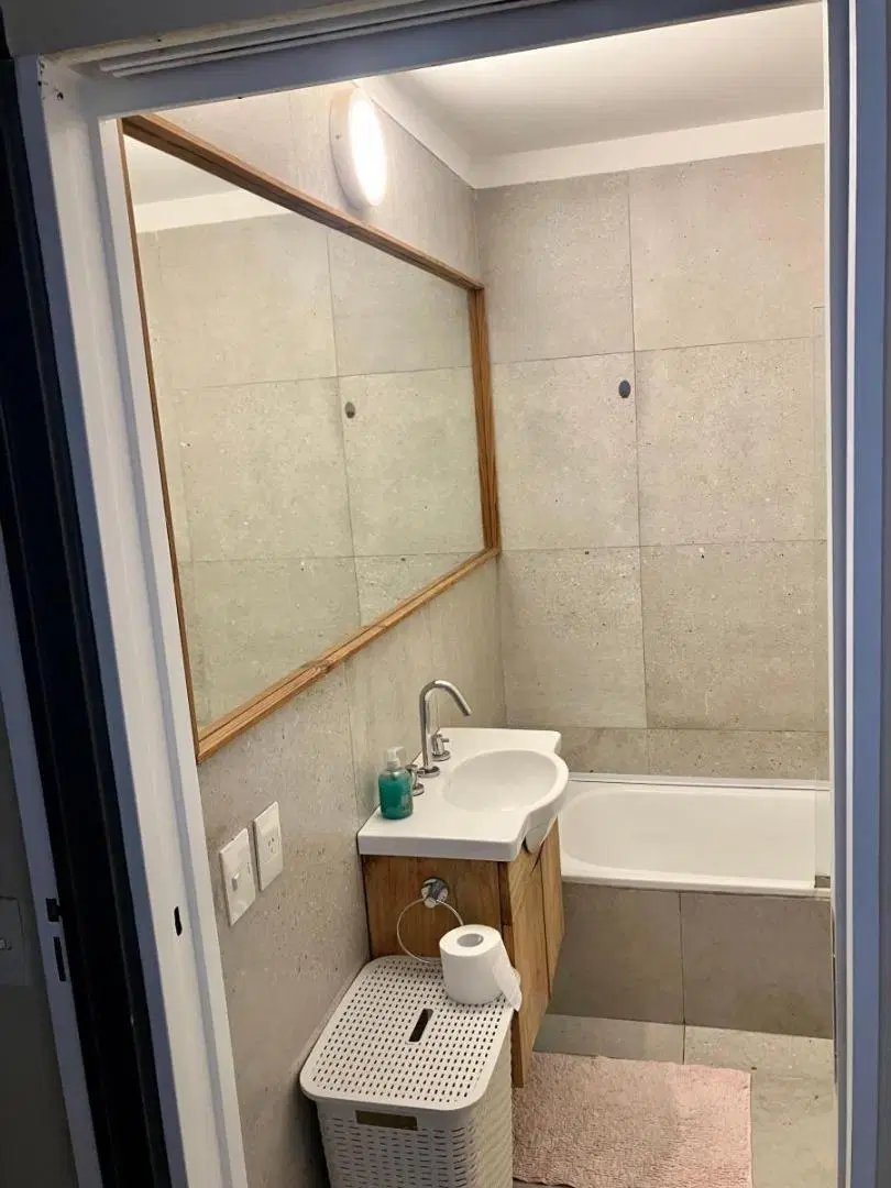 Venta Departamento 2 Ambientes con Balcon Cochera Almagro 1