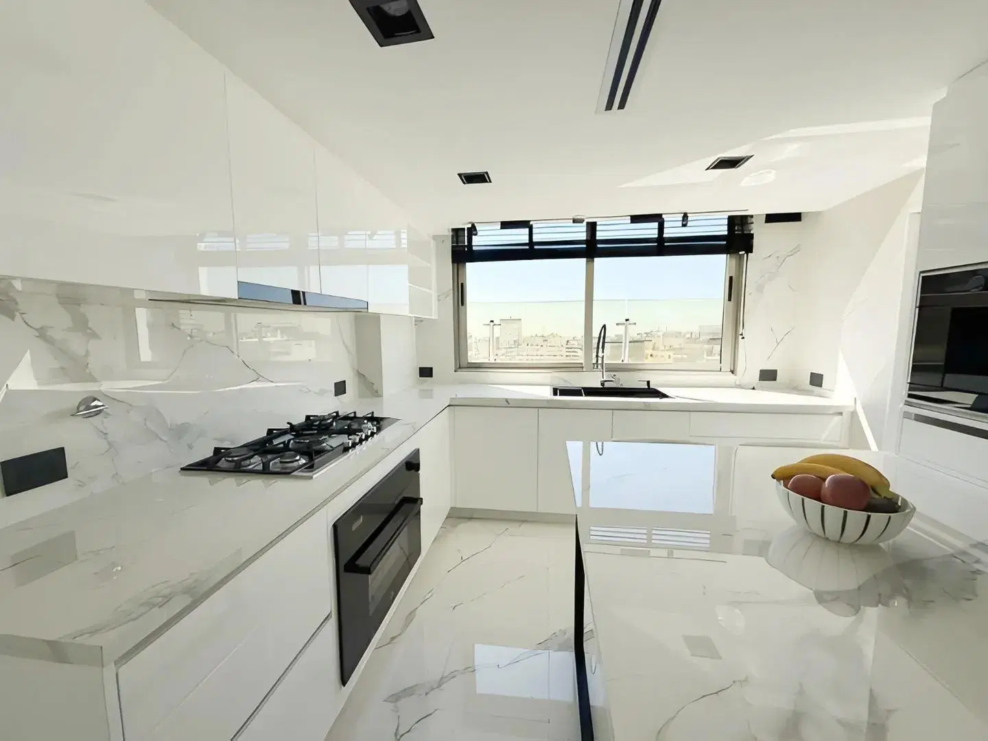 Venta Departamento 4 Ambientes con Depedencia en Torre Recoleta Cochera Pileta Gym 4