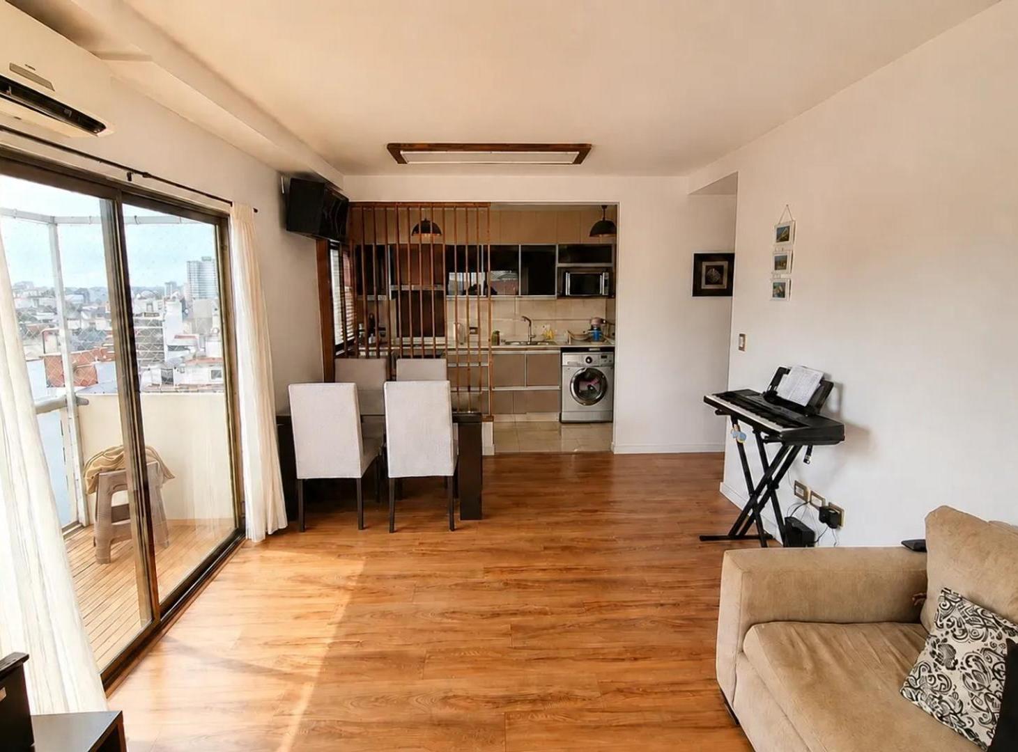 Foto de Venta Departamento 3 Ambientes con Balcon Cochera Seguridad Pileta, imagen 1