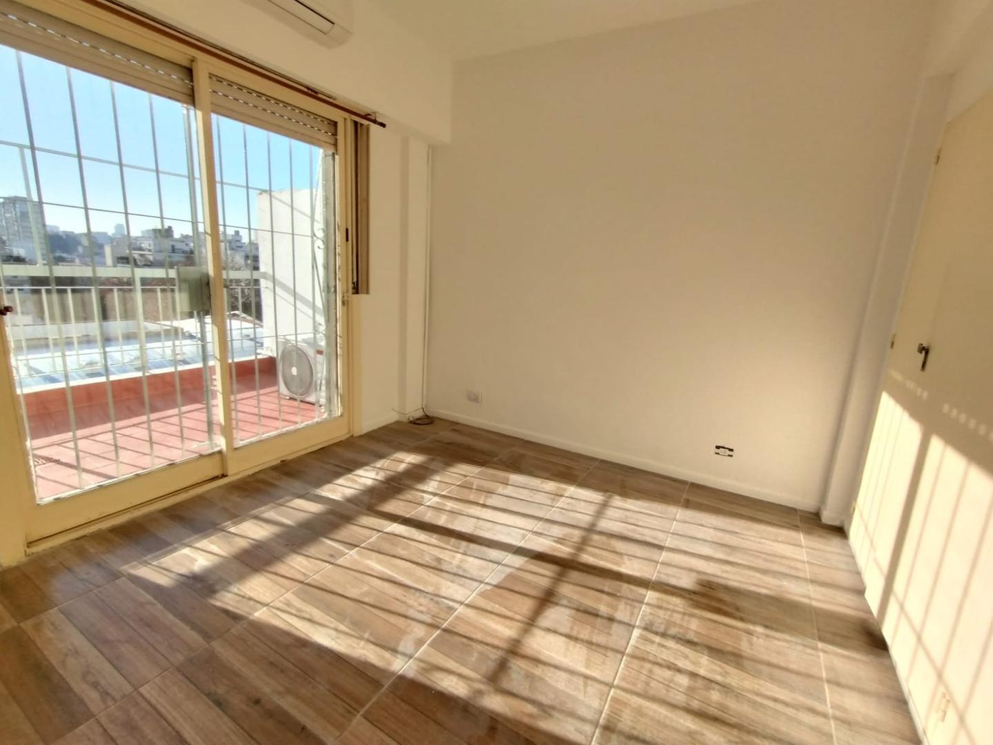Foto de Venta Departamento 3 Ambientes Balcon Villa Crespo Reciclado, imagen 3
