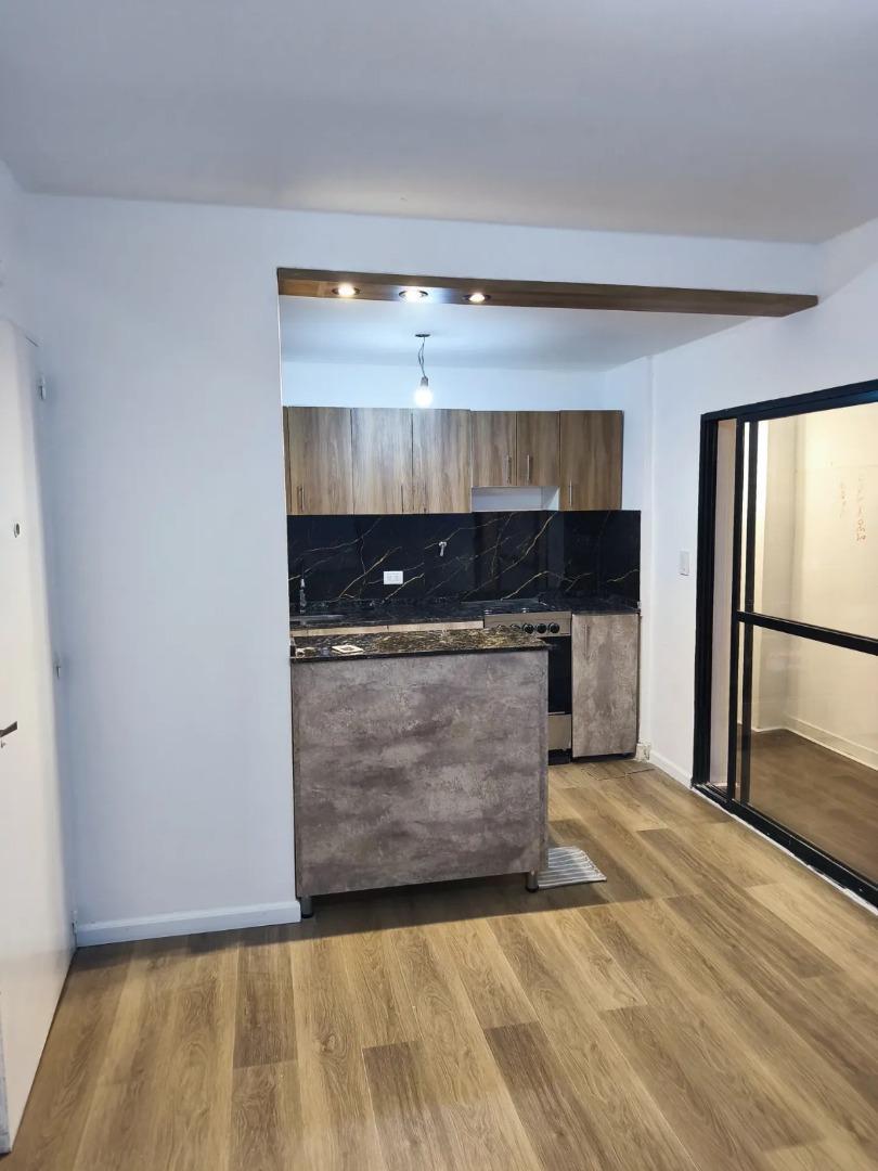 Foto de Venta Departamento 2 Ambientes Patio Reciclado Villa Crespo, imagen 3