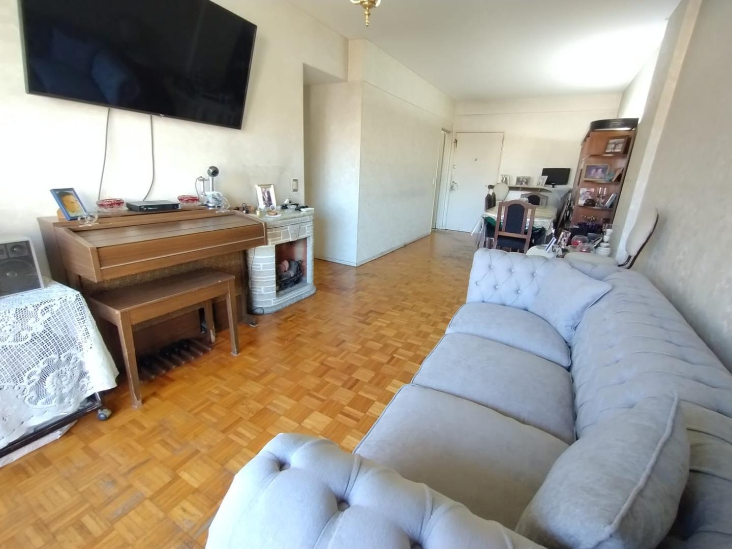 Foto de Venta Departamento 4 Ambientes Con Balcon Frente Luminoso, imagen 4