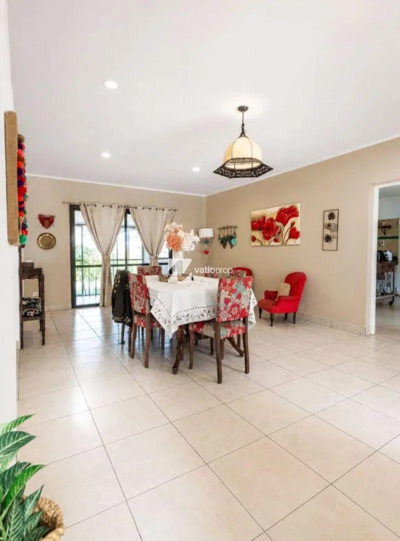 Casa en Praderas de San Lorenzo | 390 m², lote de 1.000 m² y apta crédito 4