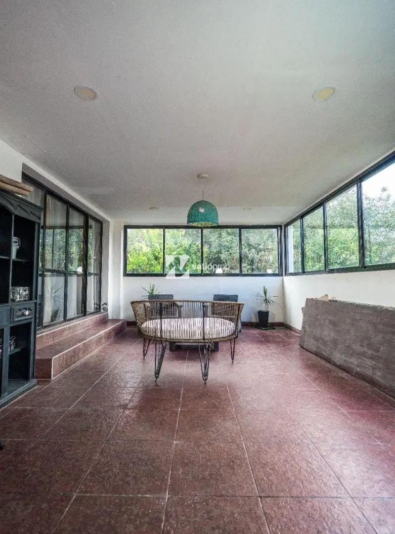 Casa en Praderas de San Lorenzo | 390 m², lote de 1.000 m² y apta crédito 5