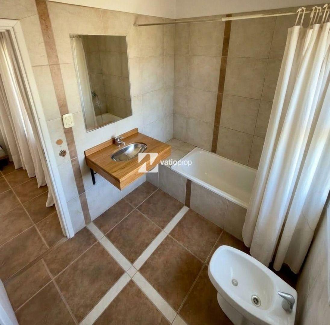 Foto de Casa en alquiler en La Fidelina, San Lorenzo | 3 dormitorios y amplio, imagen 4