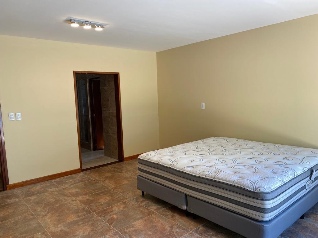 Foto de Venta de casa, 4 dormitorios en "Miralagos", imagen 3