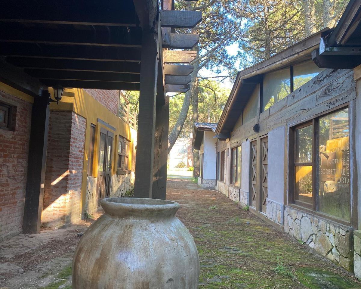 Venta de Complejo Comercial en "Costa del Este" 4