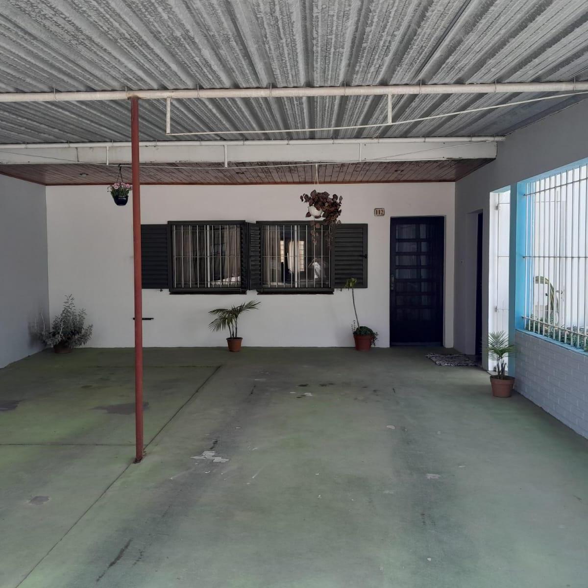 Foto de 87 e/118 y diag. 690. Venta de casa de 3 dormitorios., imagen 2