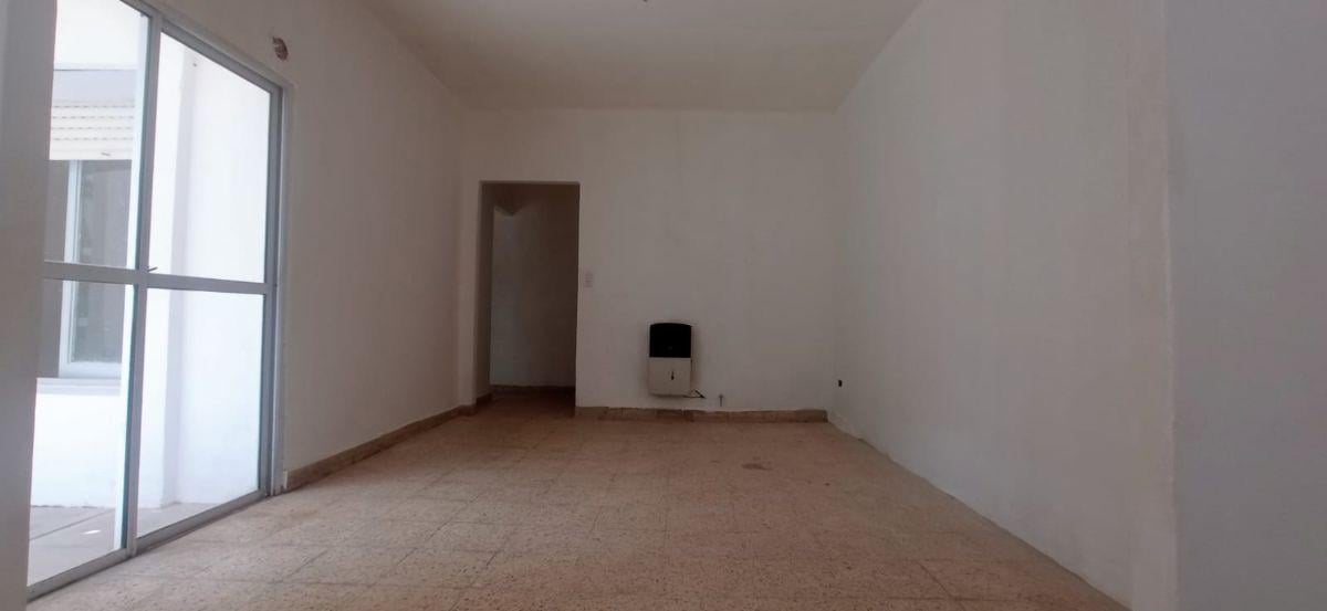 Foto de PH EN VENTA 115 ENTRE 34 Y 35, Barrio Hipodromo, imagen 2