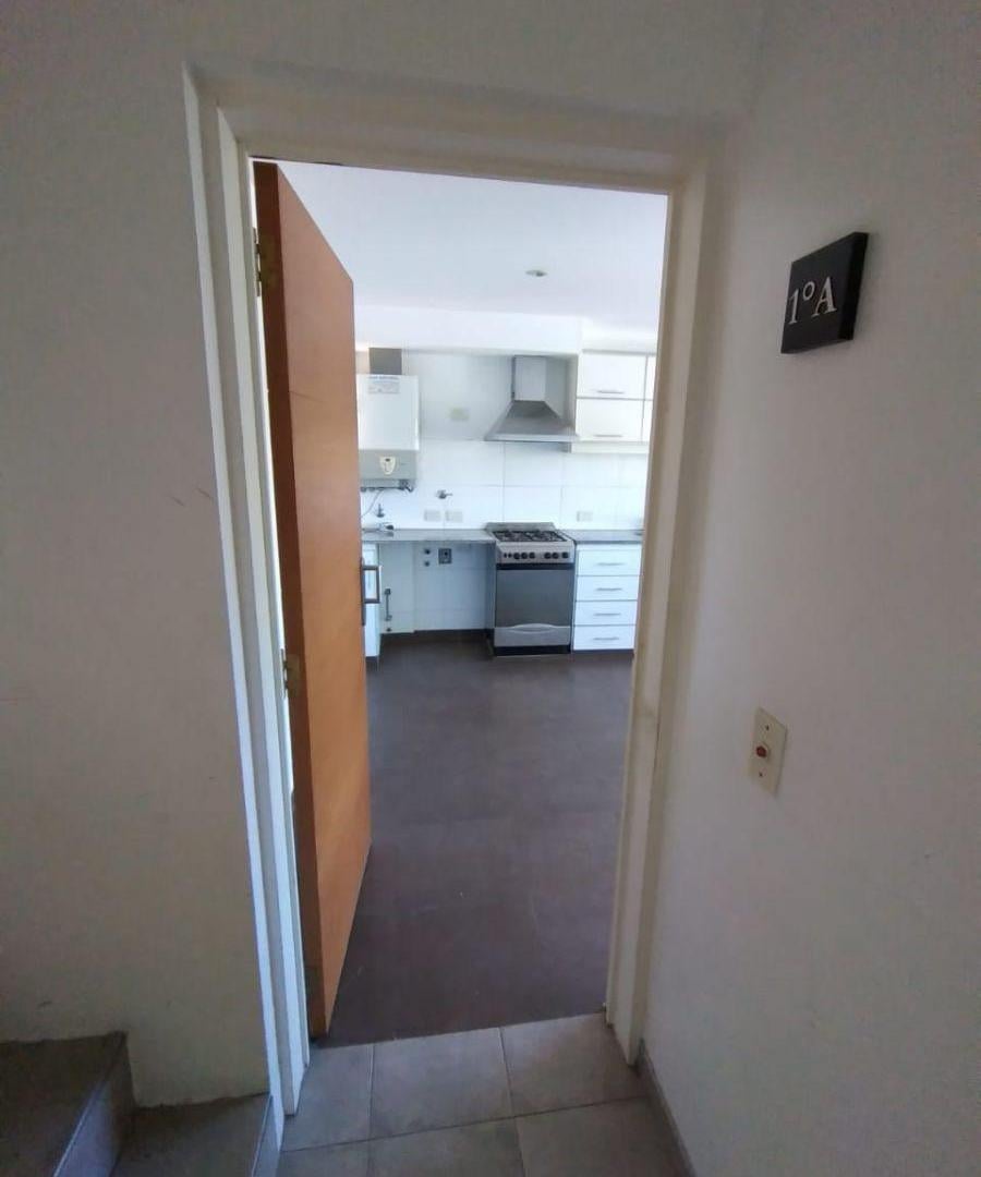 Foto de ALQUILER DEPARTAMENTO UN DORMITORIO C/COCHERA, imagen 2