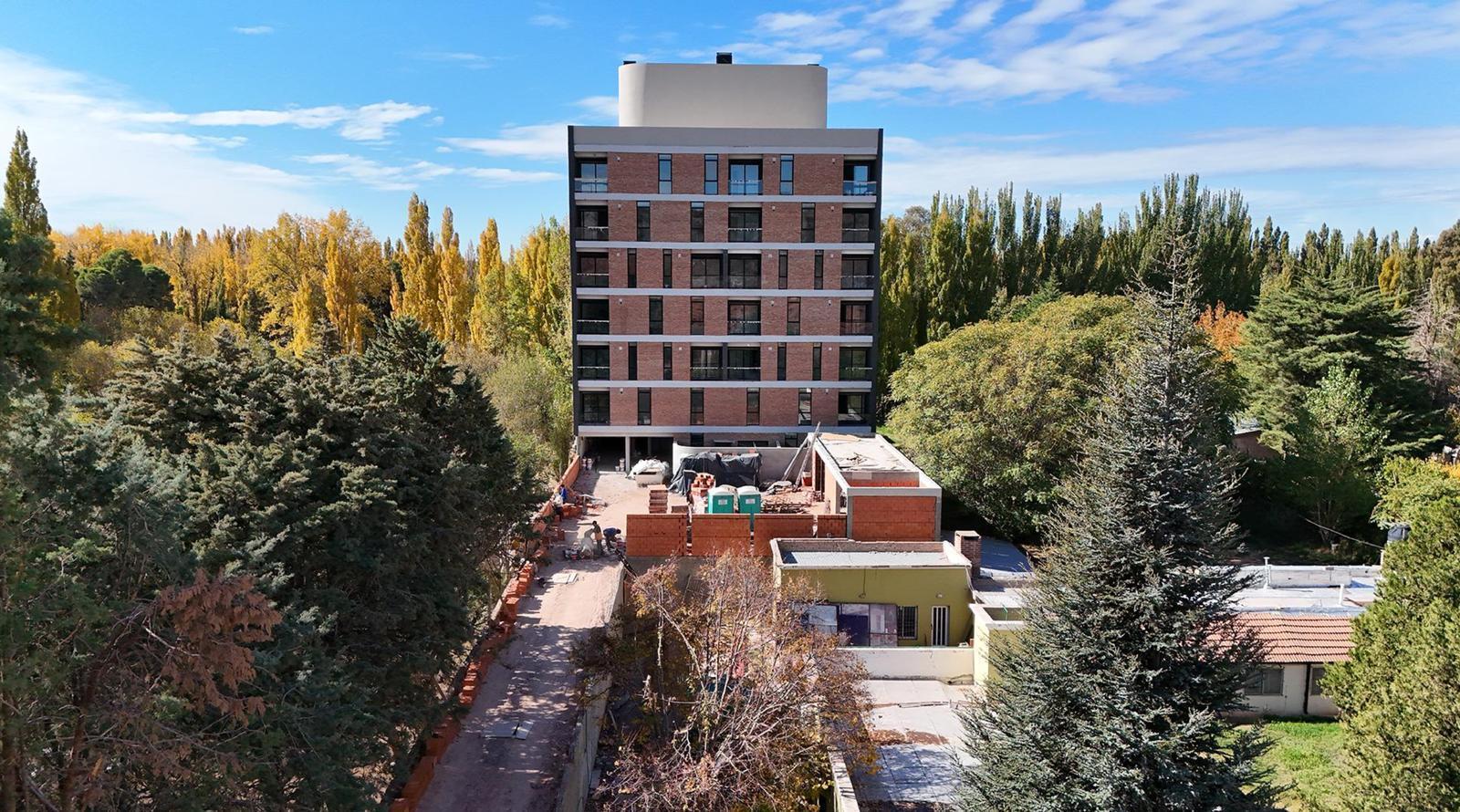 Dpto. 1 Dorm. con Cochera - NOVA R7 - Centenario