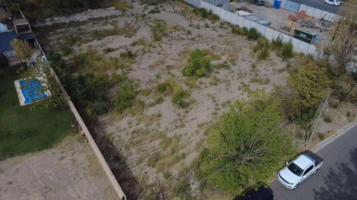 Lote Residencial-Comercial en B° Canal V - Neuquen Capital 3