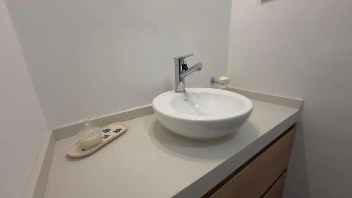Departamento 2 Dorm. Amoblado nivel Gerencial c/ cochera en Santa Genoveva 2
