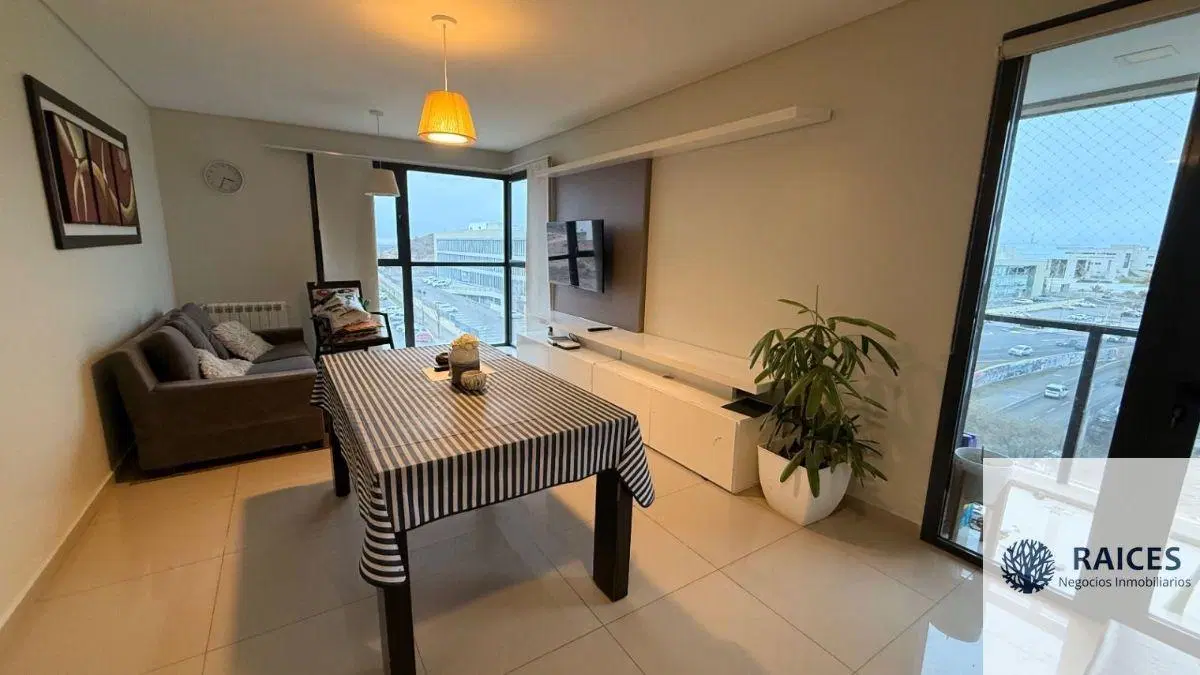 Departamento en alquiler c/ cochera en Santa Genoveva 2
